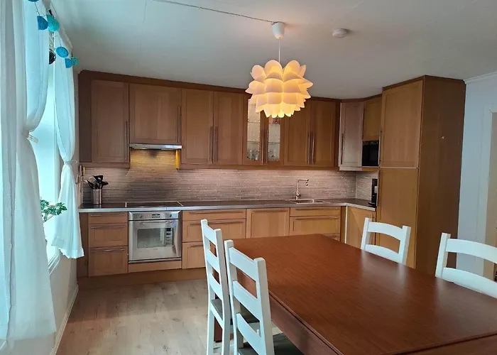 Apartament Floyen Townhouse *